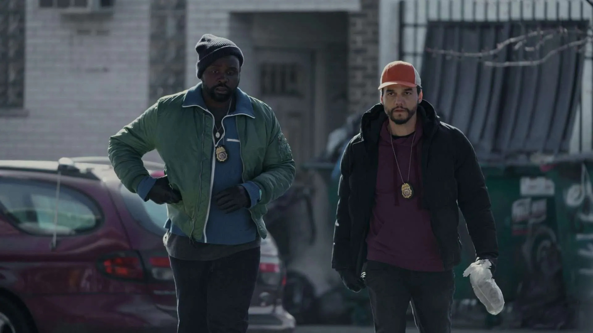 Dope Thief（2025）迷你係列評論：Brian Tyree Henry的職業生涯最佳表演使這部古怪的暴力犯罪戲劇在一起