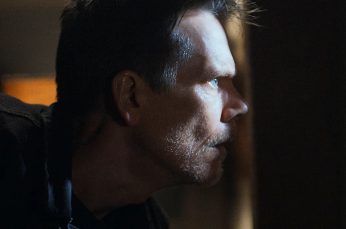 凱文·培根（Kevin Bacon）在邦茲人預告片中狩獵惡魔